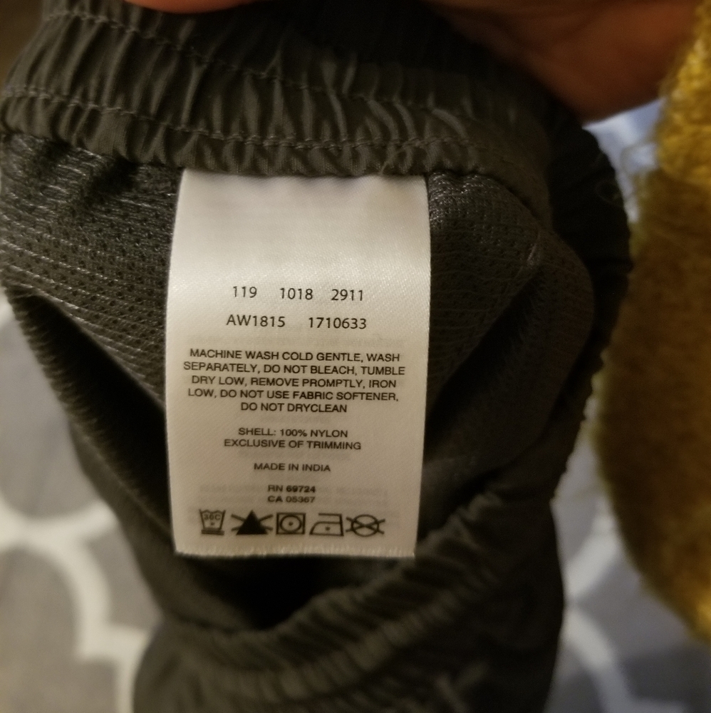 SOLD-Columbia waterproof hiking pants - Picture 5 of 6